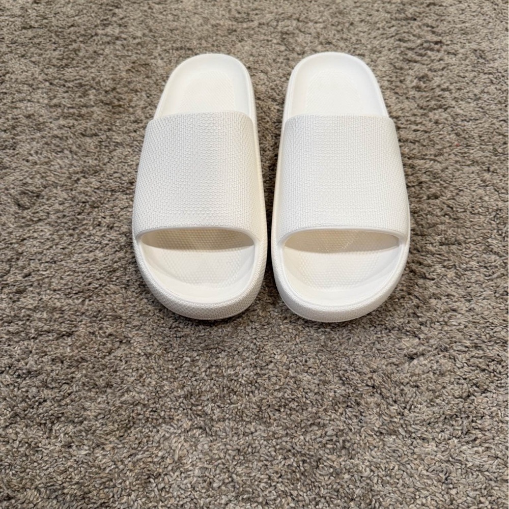 PINK Victoria's Secret White Slide Sandals